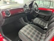 Volkswagen up! - Image 8