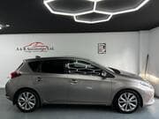 Toyota Auris - Image 2