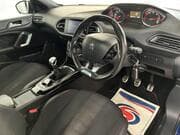 Peugeot 308 SW - Image 4
