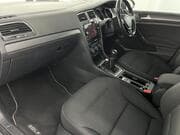 Volkswagen Golf - Image 4